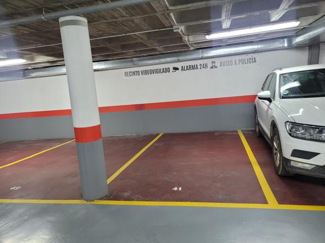 ¡Parking premium! Plazas de garaje amplias, cómodas y en ubicación TOP 🎯 photo 0