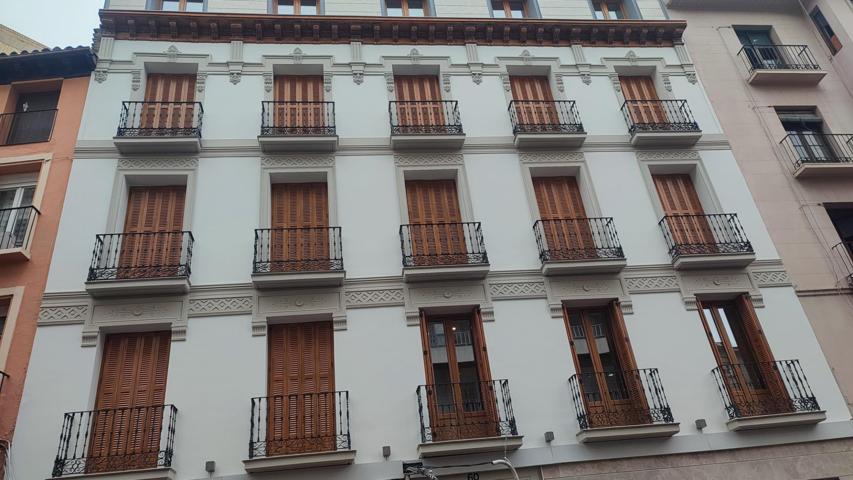 PRECIOSO PISO CENTRICO EN ALQUILER AMUEBLADO DE 2 DORMITORIOS CON GARAJE Y TRASTERO A ESTRENAR photo 0