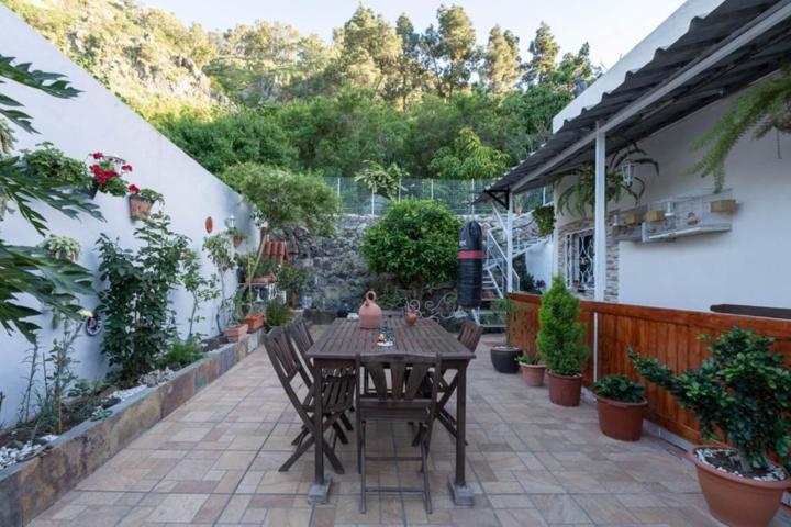 Casa con terraza en Teror photo 0