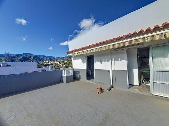 Unifamiliar En venta en Teror photo 0