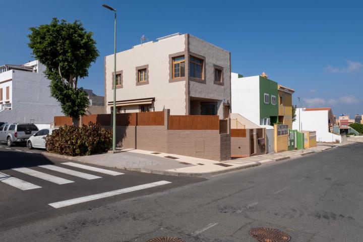 ESPECTACULAR CASA EN ESQUINA EN AGÜIMES - LAS PALMAS photo 0