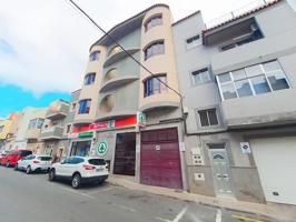 Piso En venta en Vecindario-Paredilla-Sardina, Santa Lucia De Tirajana photo 0