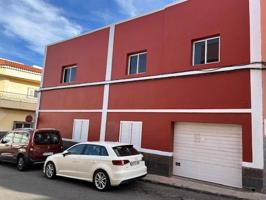 OPORTUNIDAD CHALET DIVIDIDO EN TRES VIVIENDAS RENTABLES photo 0
