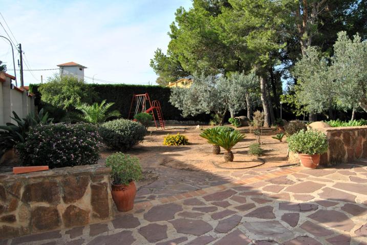 Chalet en Venta en Urbanización Los Lagos, Alginet photo 0