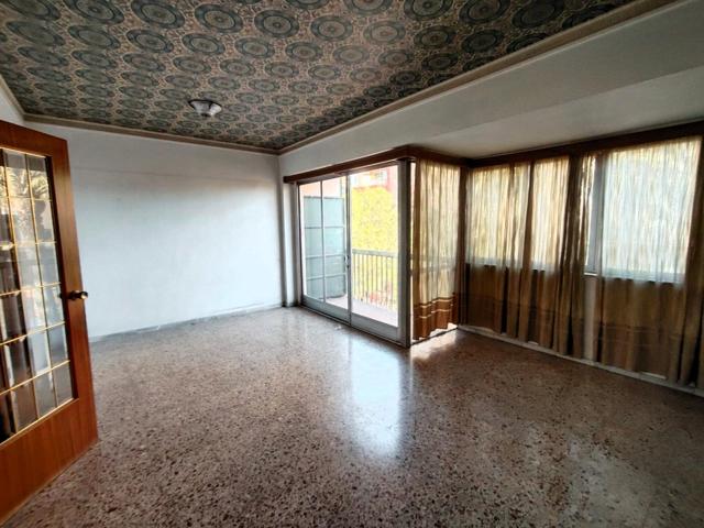 🏡 AMPLIO PISO EN AVENIDA PRINCIPAL DE BENIFAÓ – (PLAZA DE GARAJE OPCIONAL) photo 0