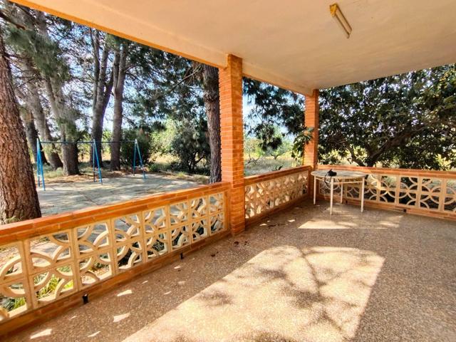 ¡Gran Oportunidad! Chalet con Terreno de 9.726 m² en Llíria para Amantes de la Naturaleza. photo 0