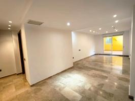 Excelente Piso en venta con Terraza , Trastero y Garaje  – Ubicación Céntrica y Tranquila photo 0