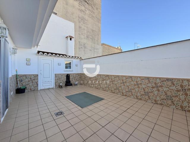 Impresionante Casa de 280 m² en Gandía – Espaciosa, Confortable y con Acabados de Primera Calidad photo 0
