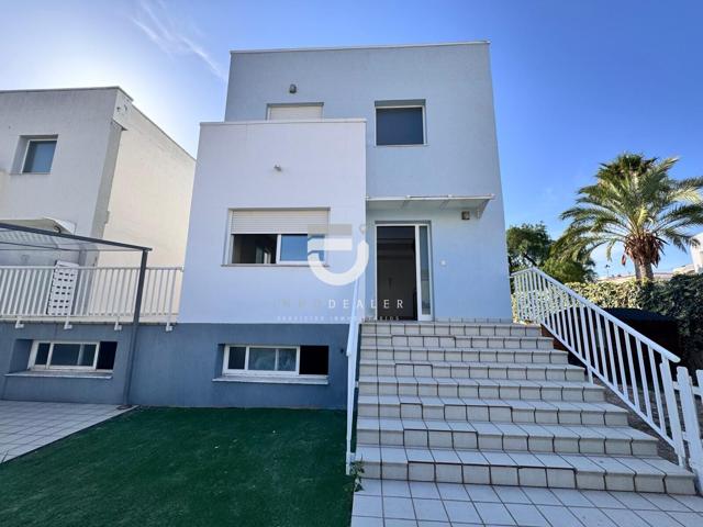 Chalet pareado en Playa de Daimús photo 0