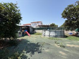 Casa con parcela y dos accesos en la mejor zona de la playa de Oliva photo 0