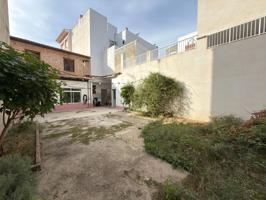 Casa con gran potencial en Benipeixcar, una de las mejores zonas de Gandía photo 0