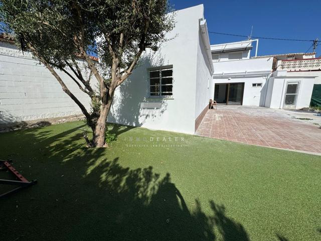 Chalet Independiente en la Playa de los Marenys de Rafalcaid photo 0