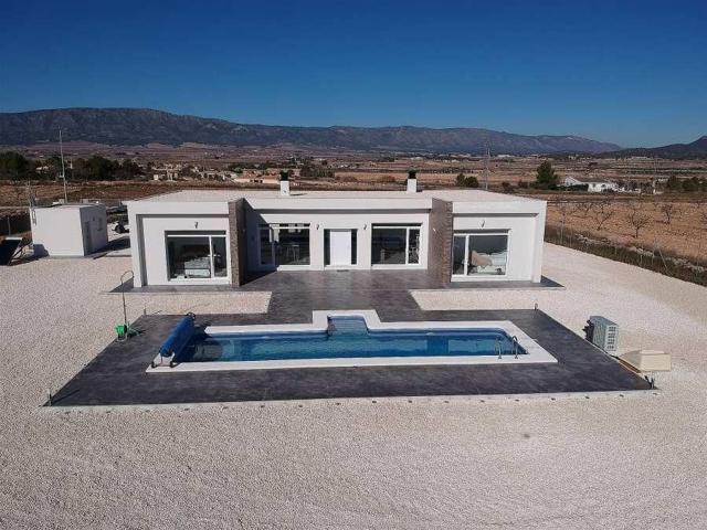 Casa En venta en Pinoso photo 0