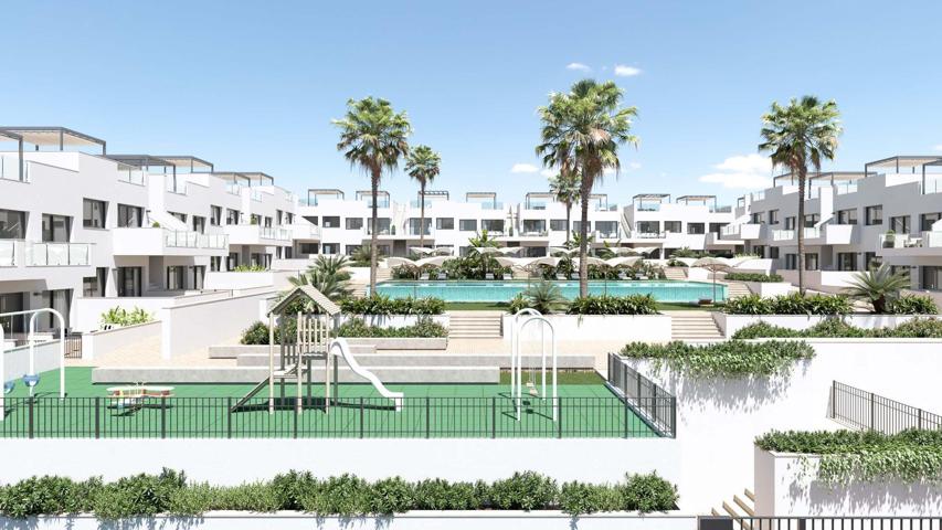 Casa De Campo En venta en Lago Jardin, Torrevieja photo 0