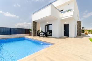 Casa En venta en Desamparados-Hurchillo-Torremendo, Orihuela photo 0