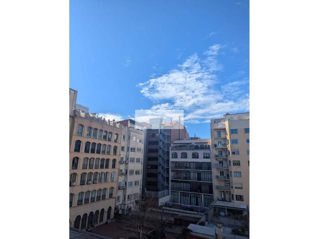 Oficina en alquiler en l’Eixample – Espaciosa, luminosa y bien ubicada photo 0