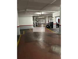Plaza doble de 29 m² en Diagonal, Fort Pienc. Acceso fácil y espacio para dos vehículos photo 0