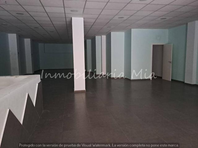 SE VENDE LOCAL EN PLENO CENTRO photo 0