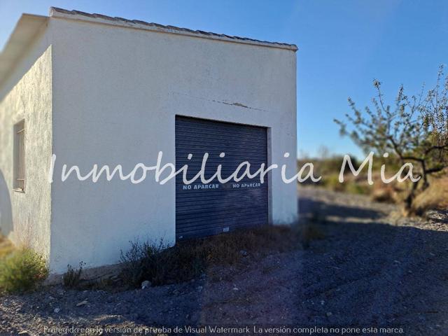 Se vende finca de 90000m2 aprox, con Almacén agrícola de 40m2 aprox. photo 0