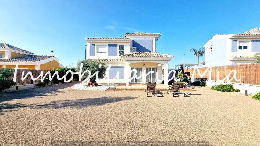 Gran oportunidad de comprar un gran chalet 3 Dormitorios, 3 Baños, 555m2 aprox de parcela photo 0