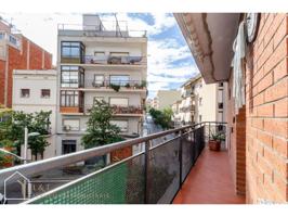 Piso en venta en El Guinardó(08032) photo 0