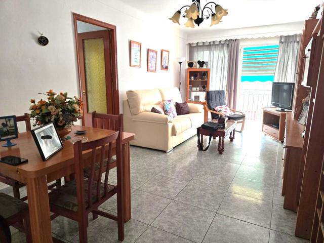 Piso en Calle Gaucin photo 0