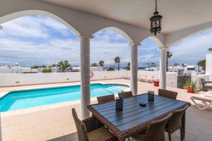 REF. 412 EN EXCLUSIVA: VILLA CON VISTAS AL MAR, CERCA DE PLAYA FLAMINGO photo 0