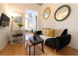 Apartamento de 1 dormitorio con balcón en el corazón de Madrid photo 0
