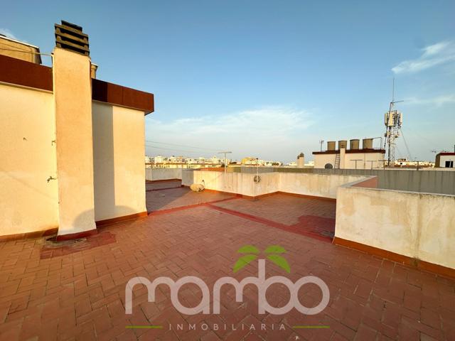 PISO EN VENTA EN TORRE DEL MAR photo 0