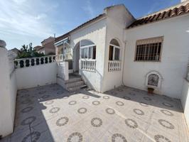 Casa En venta en La Siesta - El Salado - Torreta, Torrevieja photo 0
