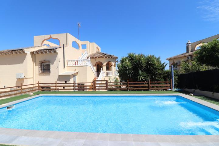 Unifamiliar En venta en Comunidad Valenciana, Algorfa photo 0