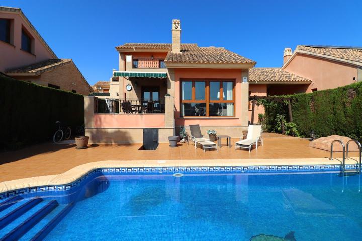 Unifamiliar En venta en Comunidad Valenciana, Algorfa photo 0