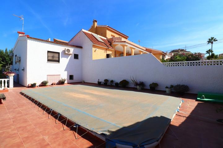 Unifamiliar Pareada En venta en Pueblo 4, Benijofar photo 0