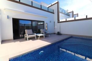 Unifamiliar Pareada En venta en Pueblo 4, Benijofar photo 0