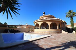 Unifamiliar En venta en Urbanizacion Monteazul, Benijofar photo 0