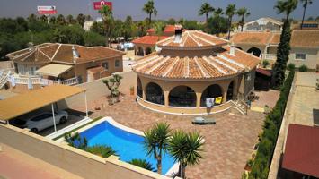Unifamiliar En venta en Urbanizacion Monteazul, Benijofar photo 0