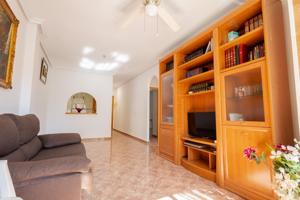 Piso En venta en Centro, Torrevieja photo 0
