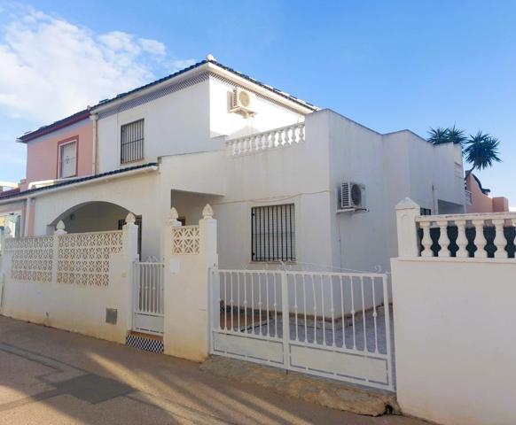 Unifamiliar En venta en La Siesta, Torrevieja photo 0