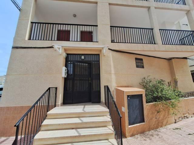 Piso En venta en Torrevieja, Torrevieja photo 0