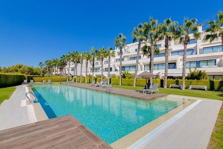 Piso En venta en Las Colinas Golf, Orihuela photo 0