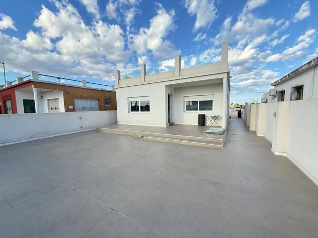 Casa En venta en Los Dolses, Orihuela Costa photo 0