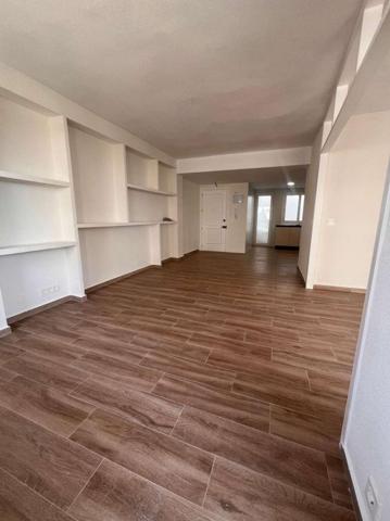 Piso En venta en Torrevieja, Torrevieja photo 0