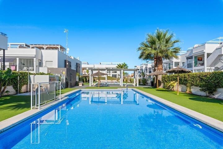 Piso En venta en Parque Acuático - Sector 25, Torrevieja photo 0