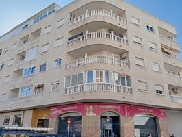 Apartamento 2 dormitorios con garaje, trastero y piscina en Torrevieja centro photo 0