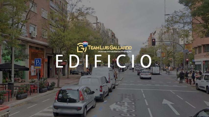 Edificio Residencial en venta en Barrio de Sol Madrid photo 0
