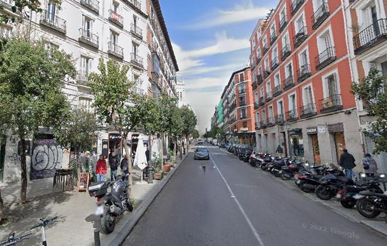 ▷ Oportunidad en la calle Fuencarral: donde invertir es jugar a ganar photo 0