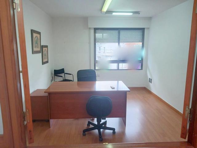 Oficina En venta en Oliva Pueblo, Oliva photo 0