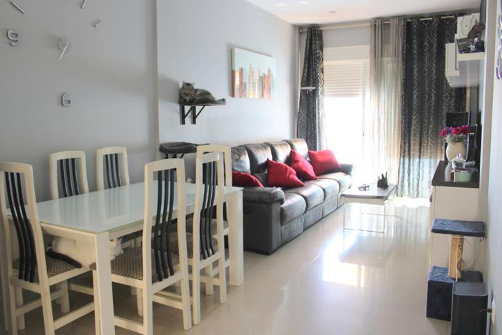 Piso En venta en Conservatori, Oliva photo 0