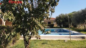 Precioso chalet de 1 planta con Piscina y calidades inmejorables 2500mT2 photo 0