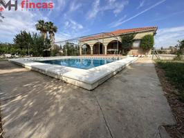 Precioso chalet de 1 planta con Piscina y calidades inmejorables 2500mT2 photo 0